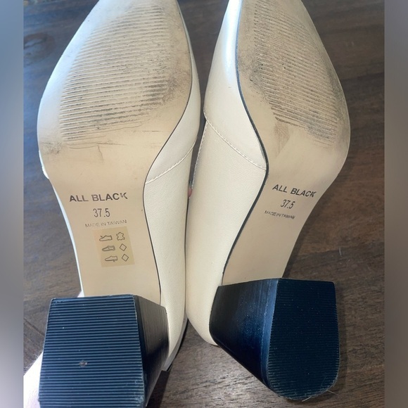 ALL BLACK Low Top Ankle Boots Block Heel Cream and Brown 37.5 US 7 - Picture 3 of 3